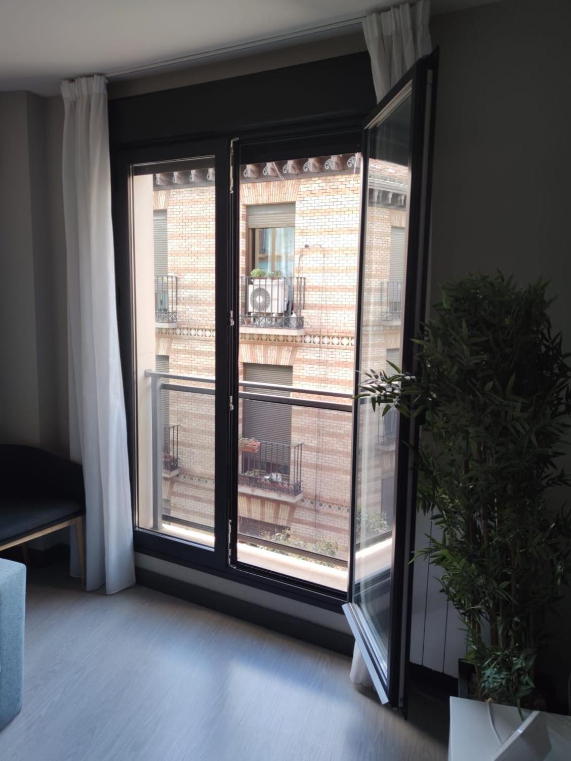 Eh - Apartamentos Heroismo 萨拉戈萨 外观 照片